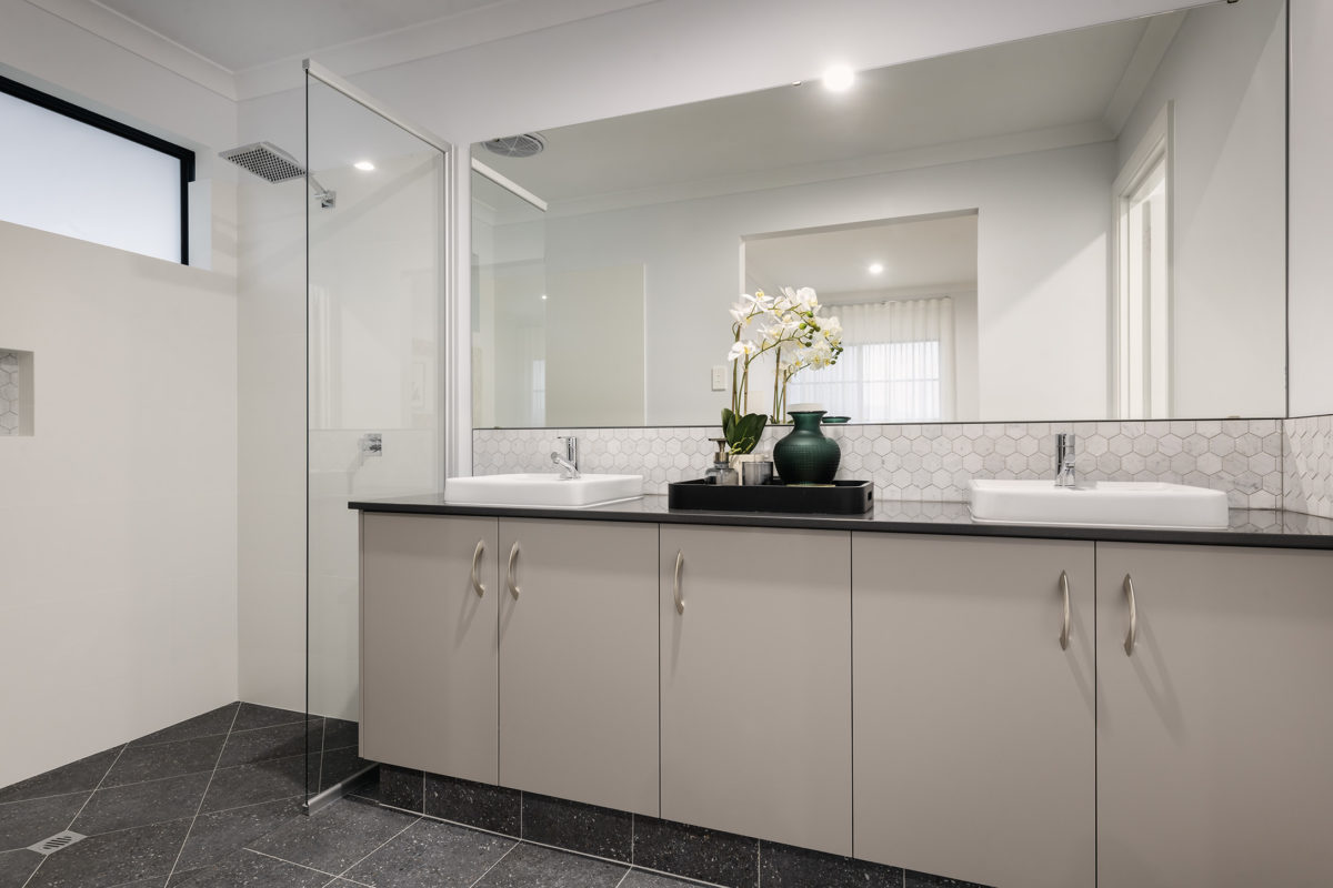 The Preston Beach Ex-Display - Plunkett Homes